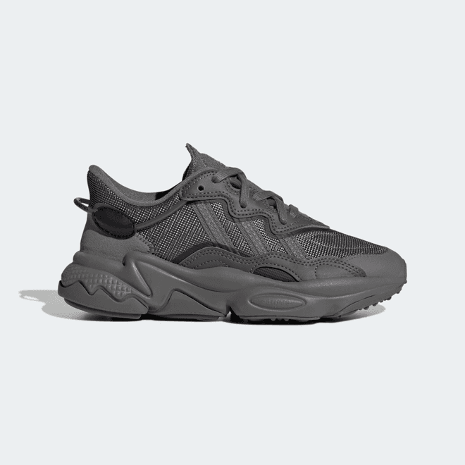 adidas OZWEEGO