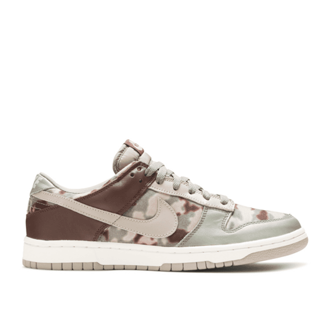 Nike Dunk Low Premium