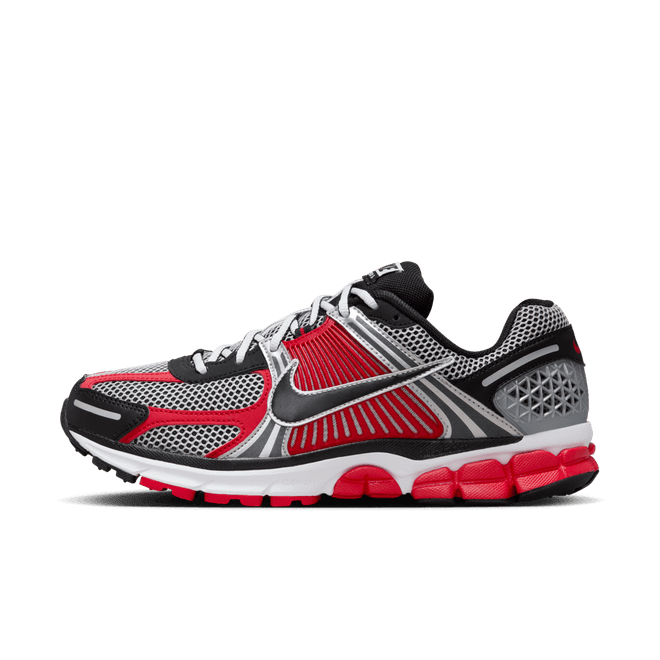Nike Zoom Vomero 5 'Metallic Silver & University Red'