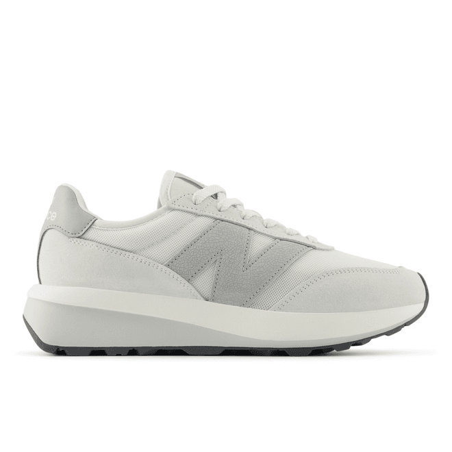 New Balance 370