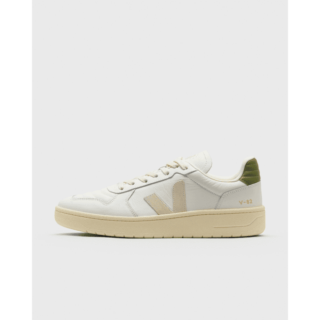 Veja V-82 Leather