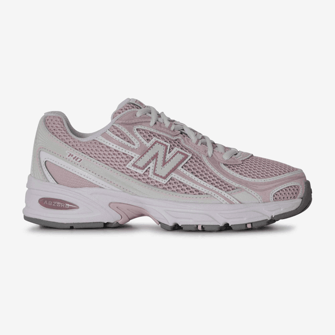 New Balance 740
