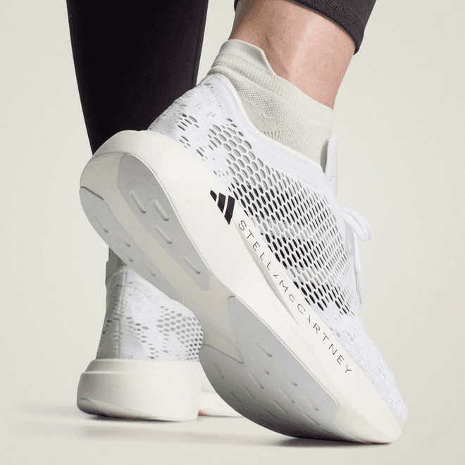 adidas by Stella McCartney ADIZERO EVO SL