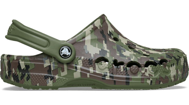 Crocs Baya Seasonal Printed Clogs Army Green & Multi 'Army Green'
