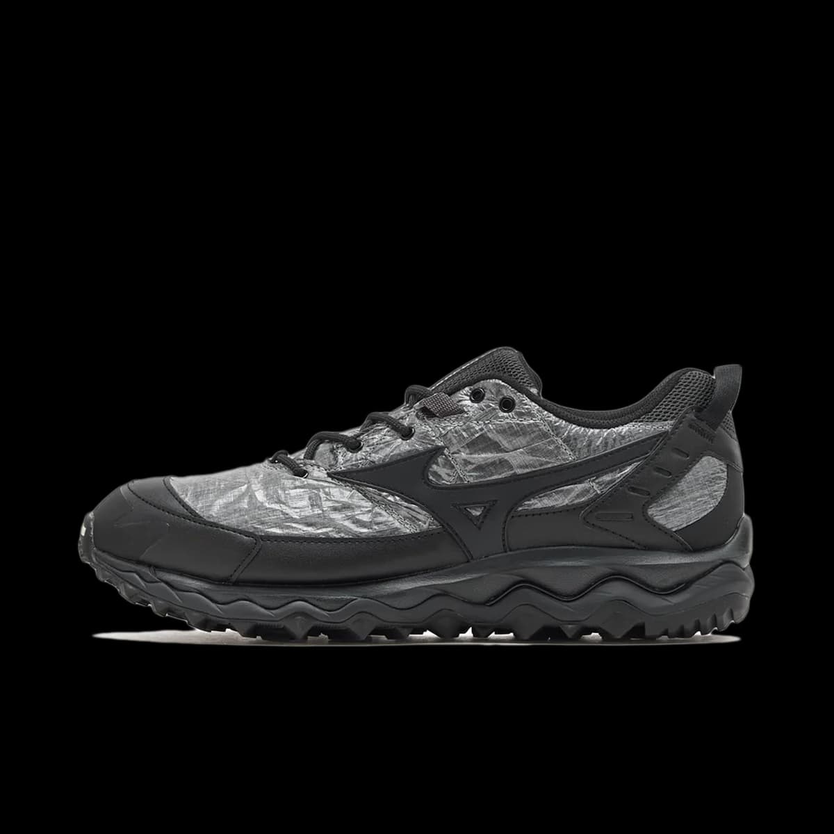 Han Kjøbenhavn x Mizuno Wave Mujin TL 'Black'