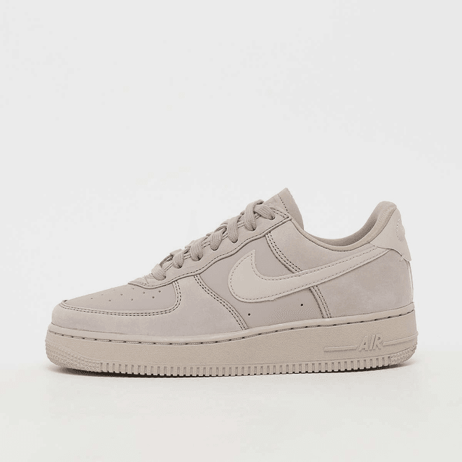 WMNS Air Force 1 Retro Premium