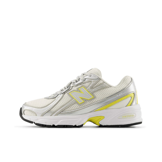 New Balance 740 Lace