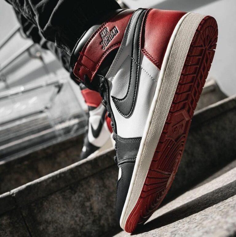Air Jordan 1 High OG 'Black Toe Reimagined'