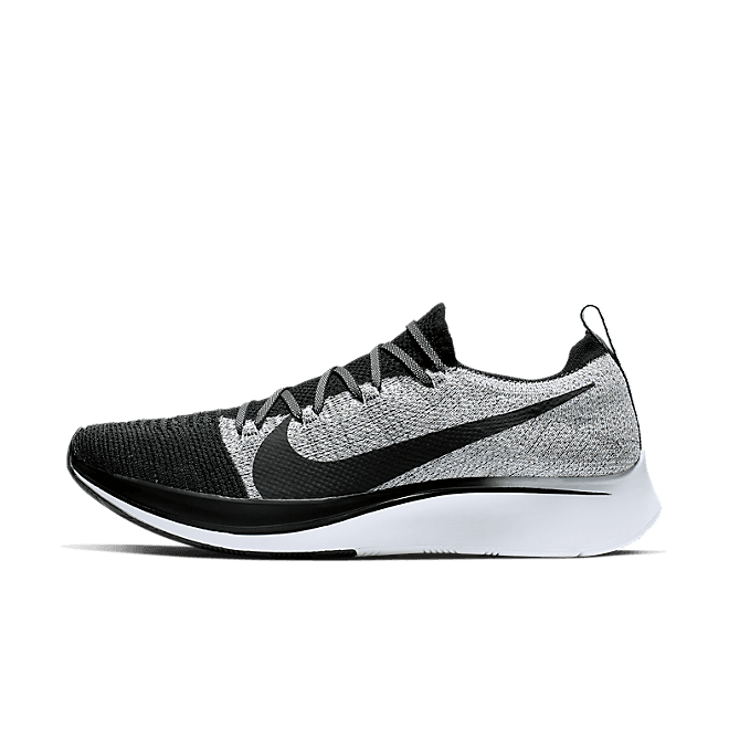 Nike Zoom Fly Flyknit 'Oreo'