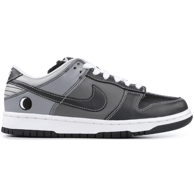 Nike SB Dunk Low Lunar Eclipse (East)