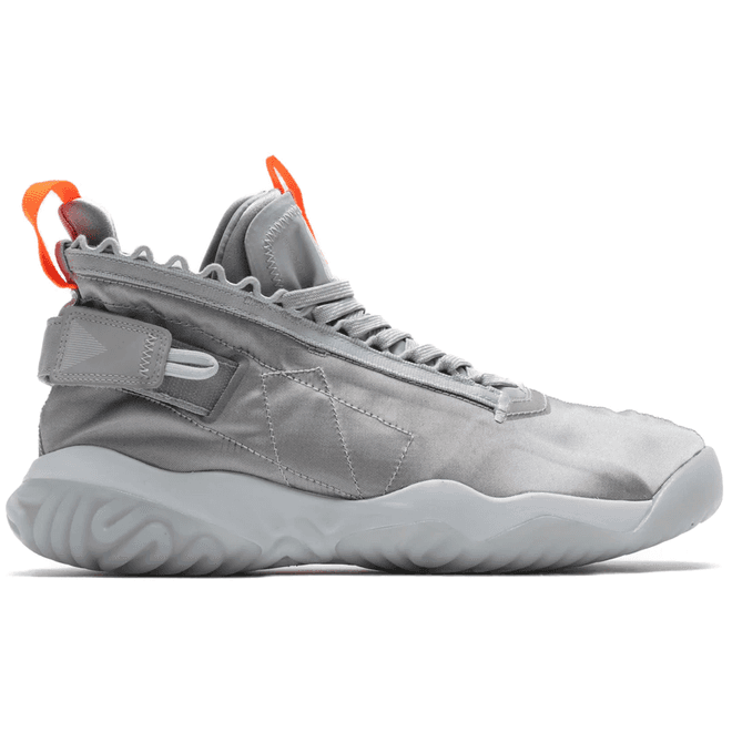 Jordan Proto React Wolf Grey Total Orange