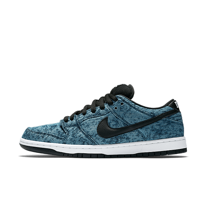 Nike SB Dunk Low Bleached Denim