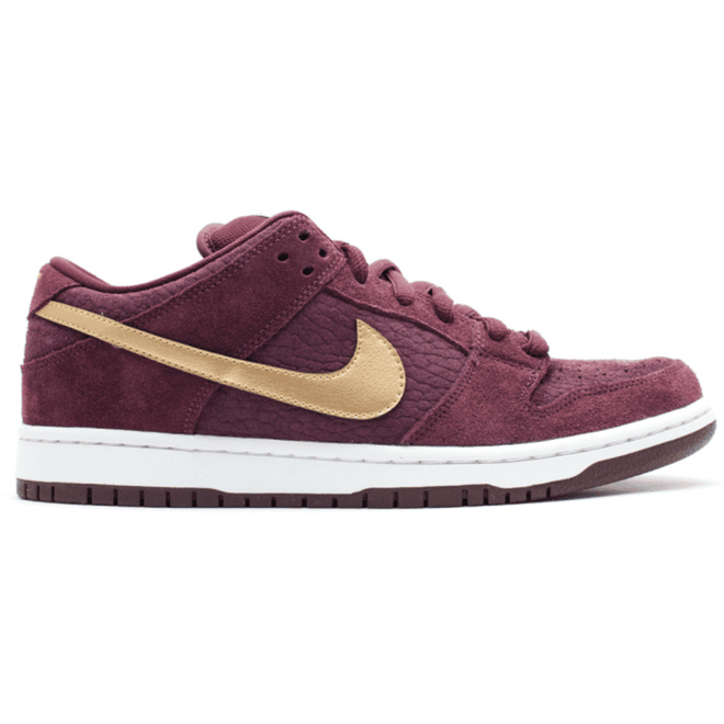 Nike Dunk SB Low UK Passport