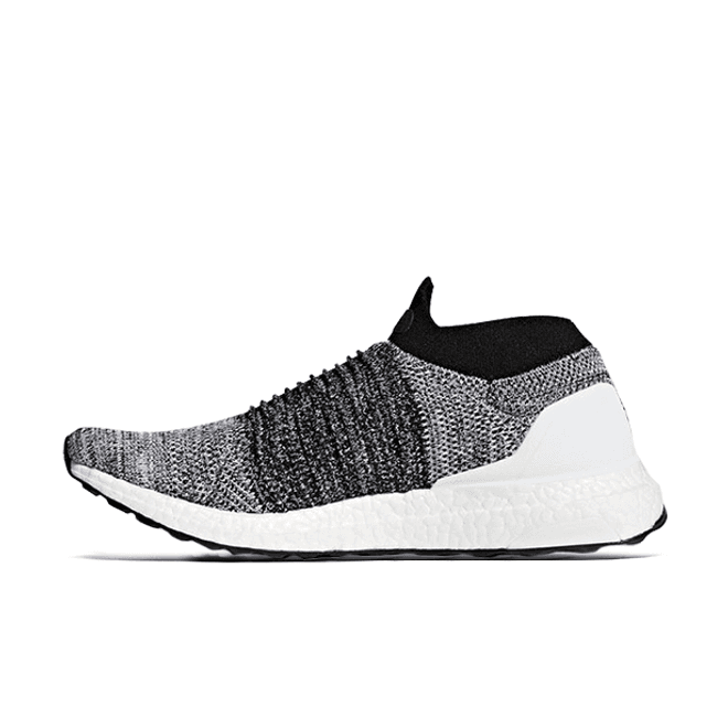 adidas Ultra Boost Laceless Black White