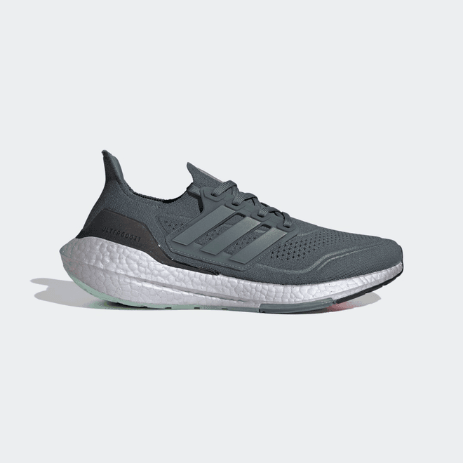 adidas Ultraboost 21