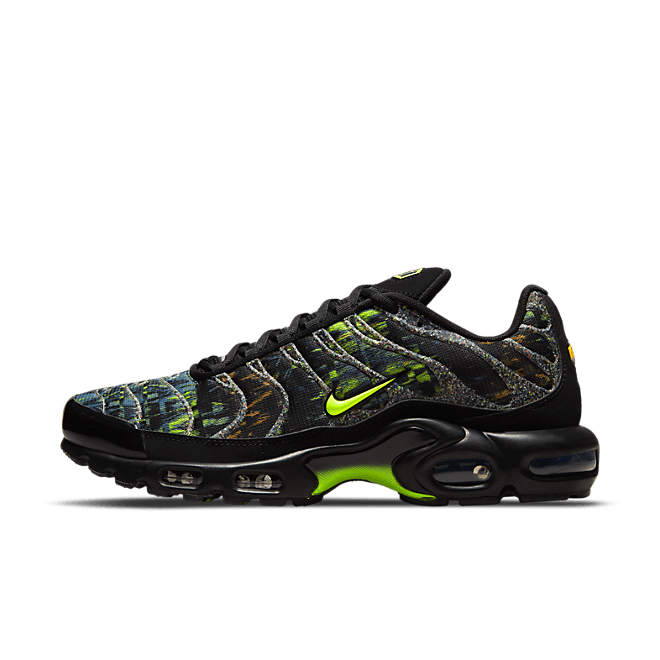 Nike Air Max Plus Sustainable Black Volt
