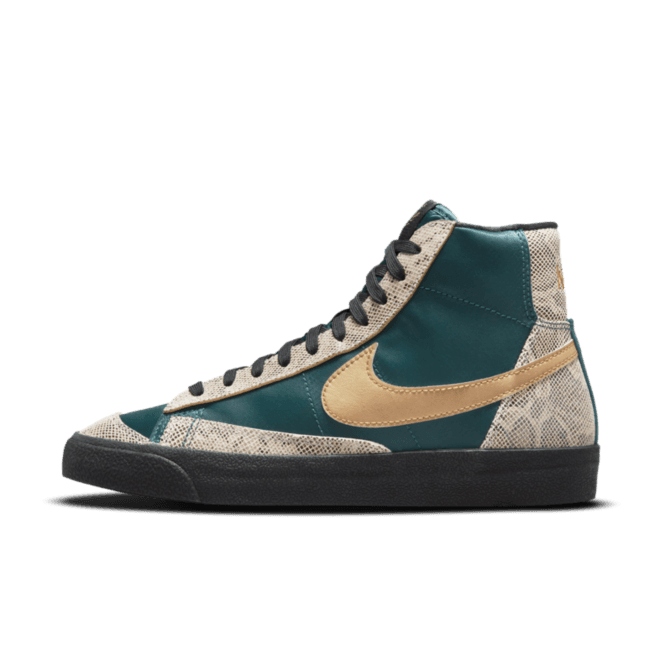 Nike Blazer Mid 'Lucha Libre'