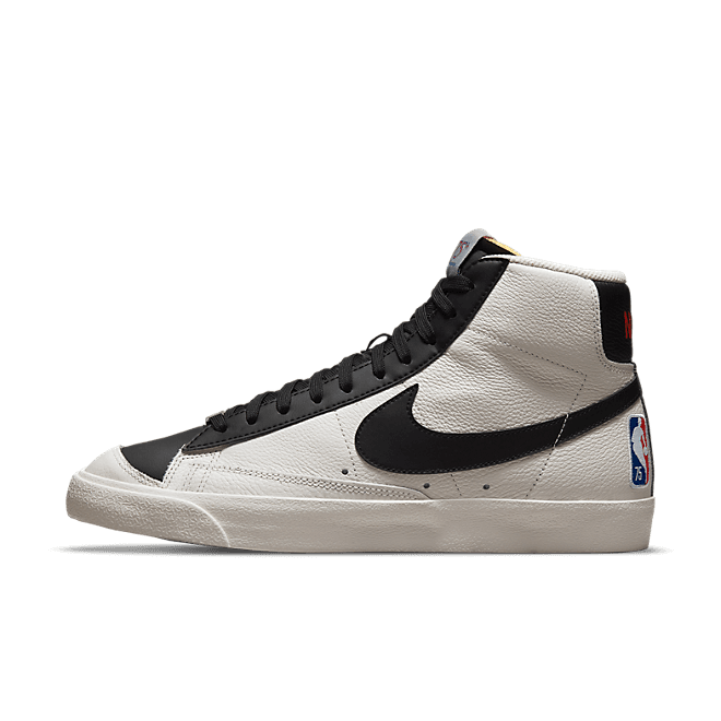 Nike Blazer Mid '77 EMB