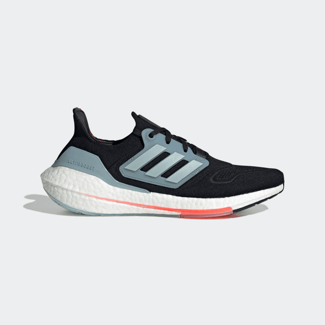 adidas Ultraboost 22
