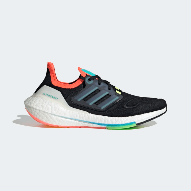 adidas ULTRABOOST 22 W