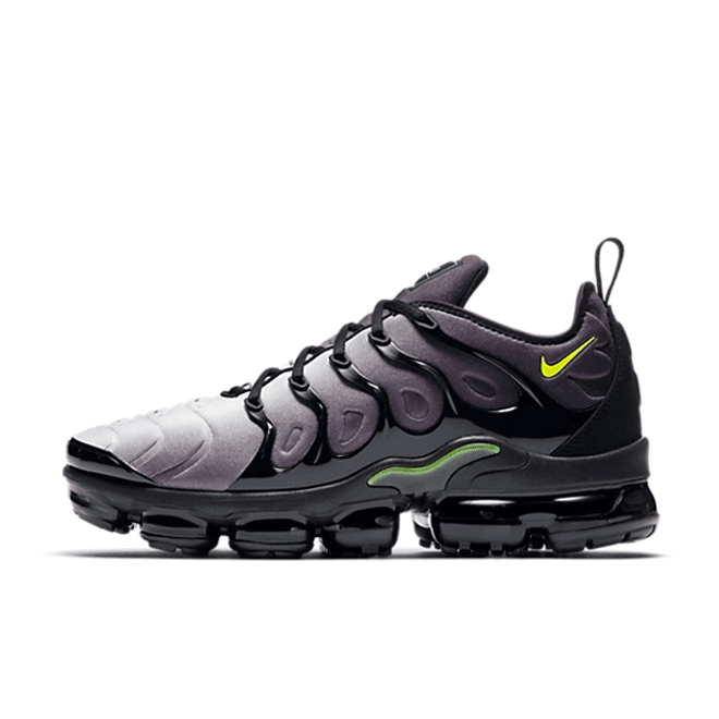 Nike Air VaporMax Plus Black Volt