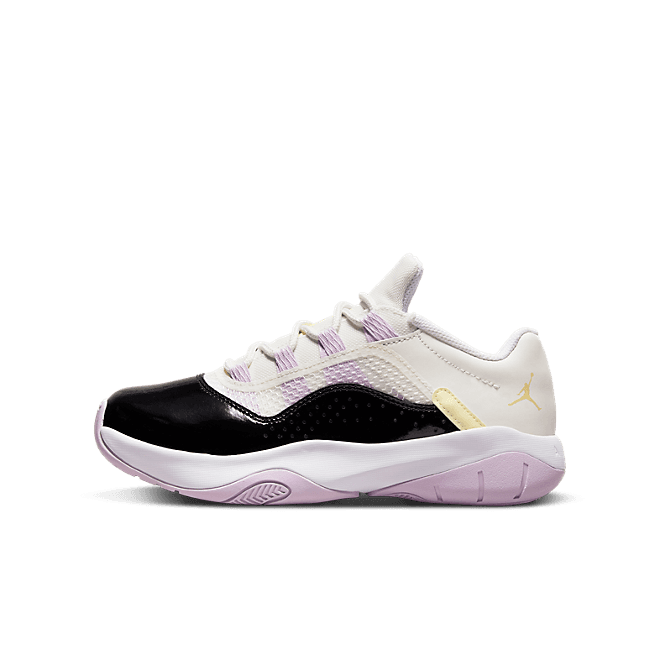 Air Jordan 11 CMFT Low
