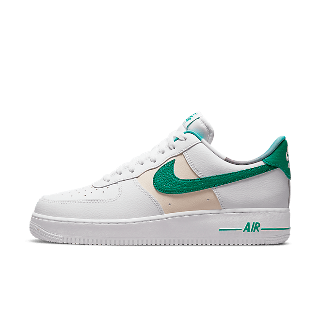 Air Force 1 ’07 LV8 EMB WHITE