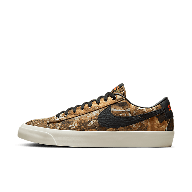 Nike SB Skateboard Blazer Low GT Brown