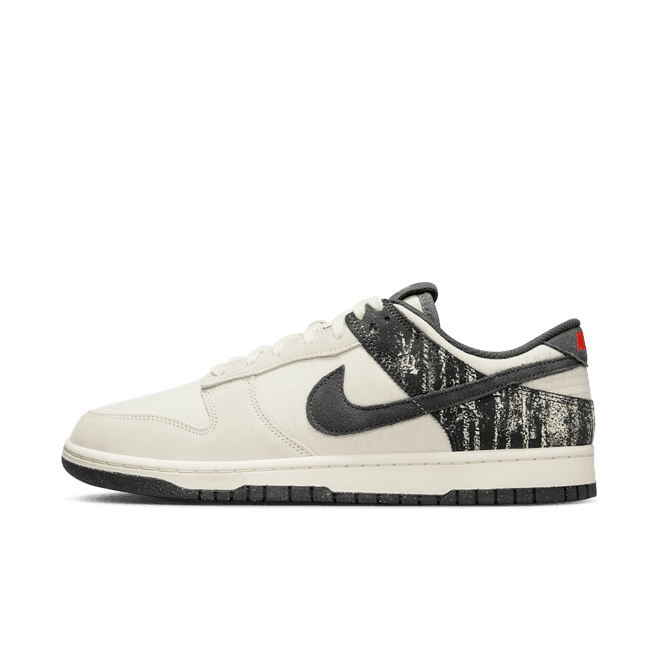 Nike  Dunk Low Retro