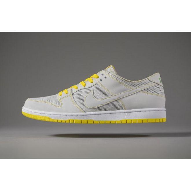 NIKE SB Dunk Low Pro Mismatched Colors QS