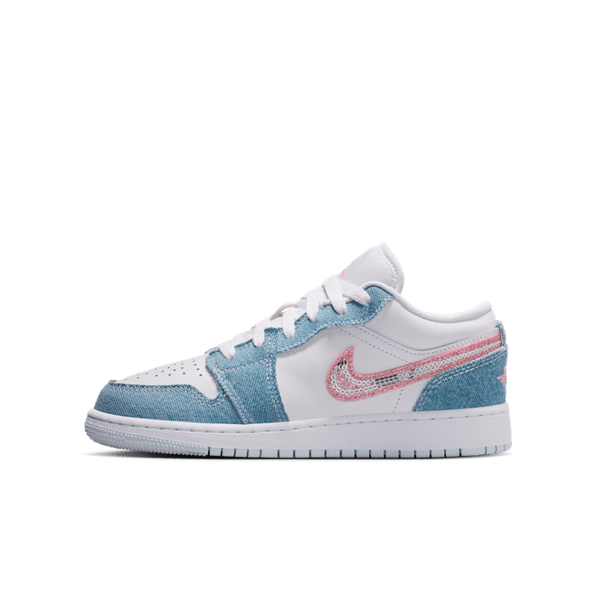 Nike Air Jordan 1 Low SE Older Kids'