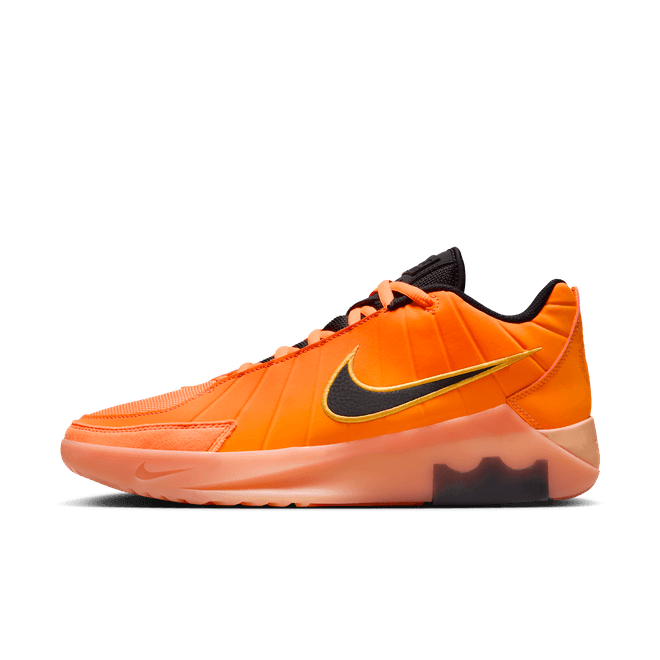 Nike LeBron Witness 9 Basketball