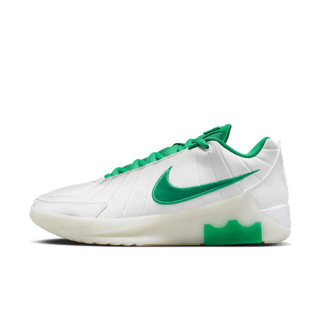 Nike LeBron Witness 9 Basketball