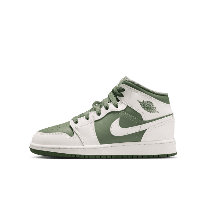 Nike Air Jordan 1 Mid Older Kids'
