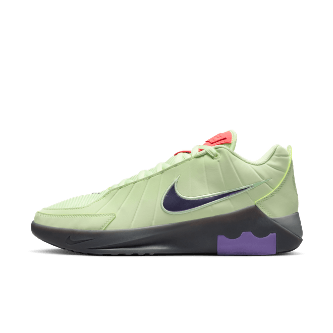 Nike LeBron Witness 9 Basketball