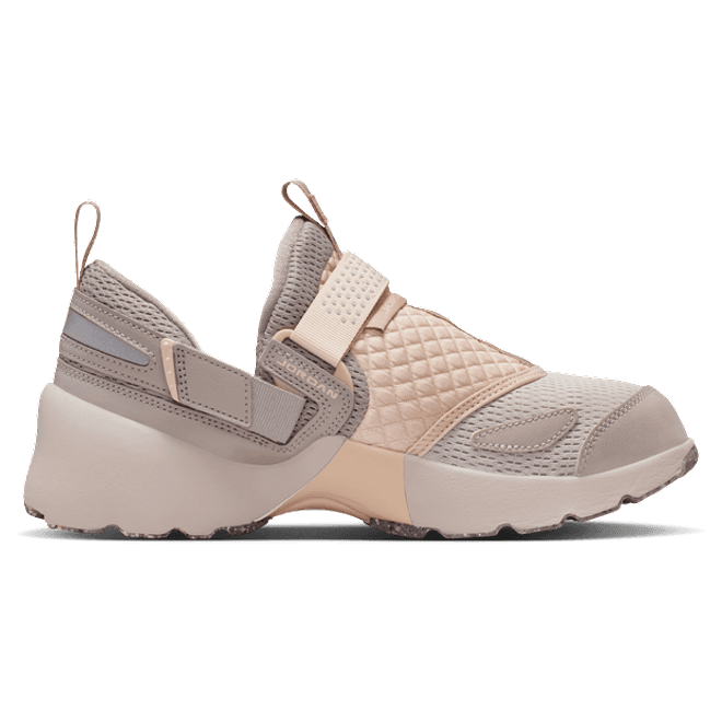 Jordan Trunner Lx  White