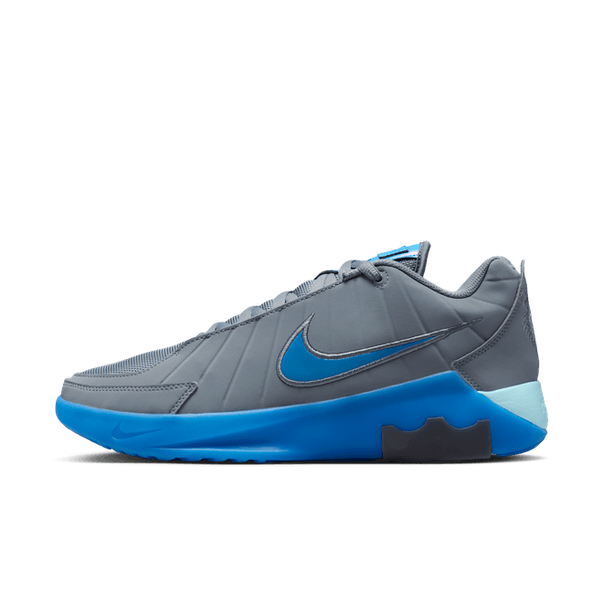 Nike LeBron Witness 9 Basketball