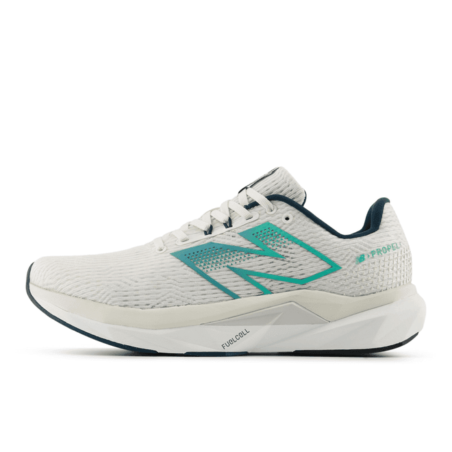New Balance FuelCell Propelv5