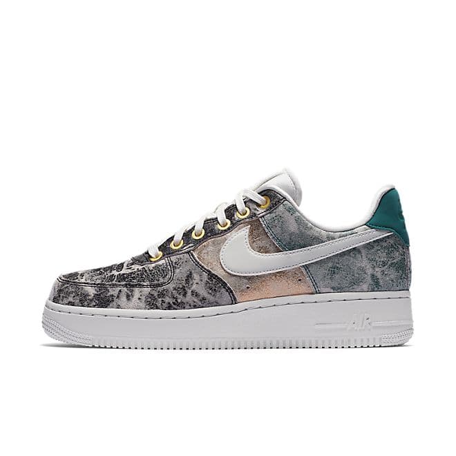 Nike WMNS Air Force 1 07 LXX "Summit White"'