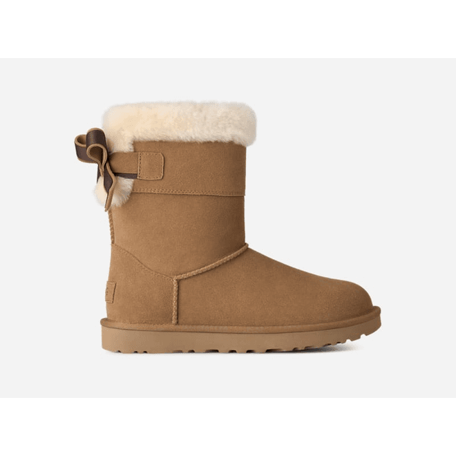 UGG® Short Bailey DuaBow Boot Brown