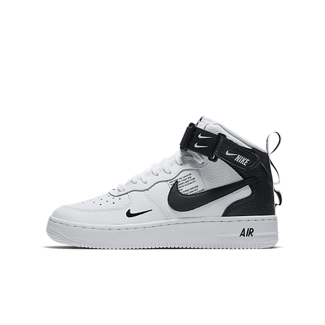 Nike Air Force 1 Mid LV8 