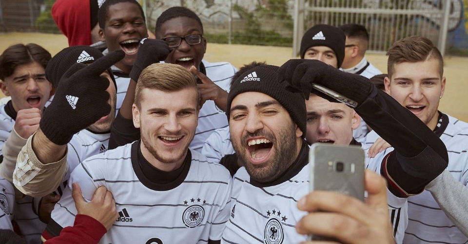 Das DFB Team &#038; adidas: Never Ending Love