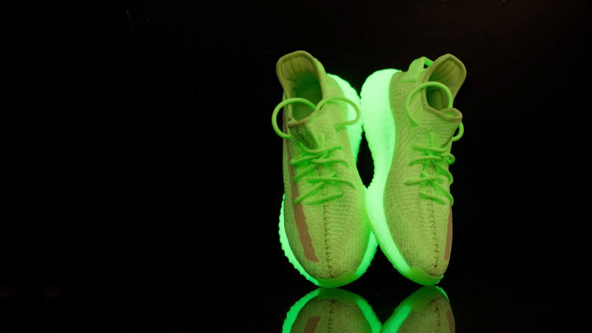 So könnt ihr den adidas Yeezy Boost 350 V2 'Glow' gewinnen