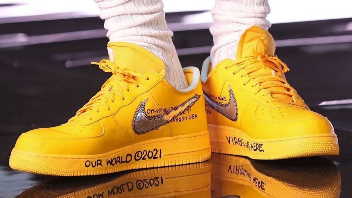Spotted! LeBron James trägt die Off-White x Nike Air Force 'University Gold'
