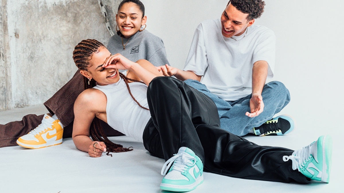 The Dunk Saga continues mit dem neuen Nike WMNS Dunk Low ‘Green Glow’