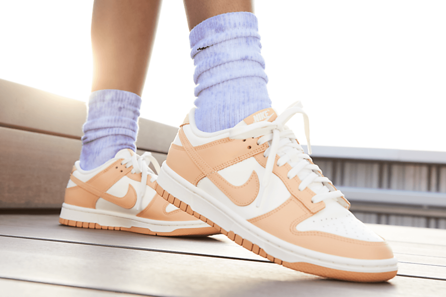 Der Nike Dunk Low 'Harvest Moon' dropped in 2022