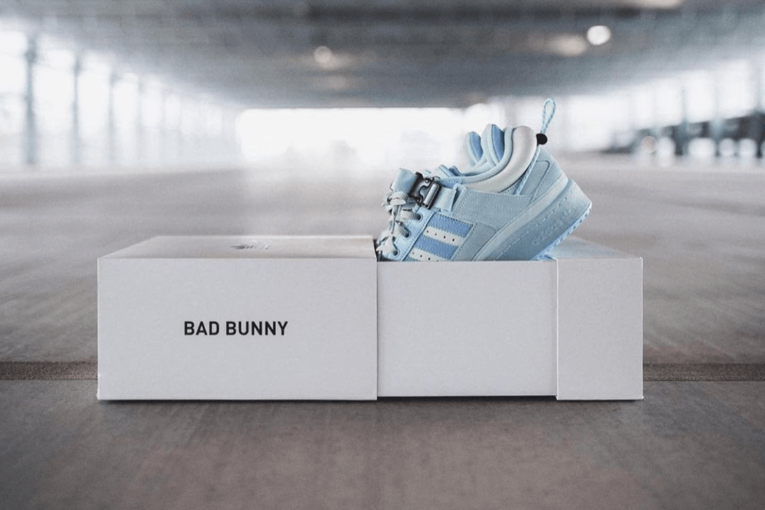 Bad Bunny x adidas Forum Buckle Low kommt im neuen Colorway