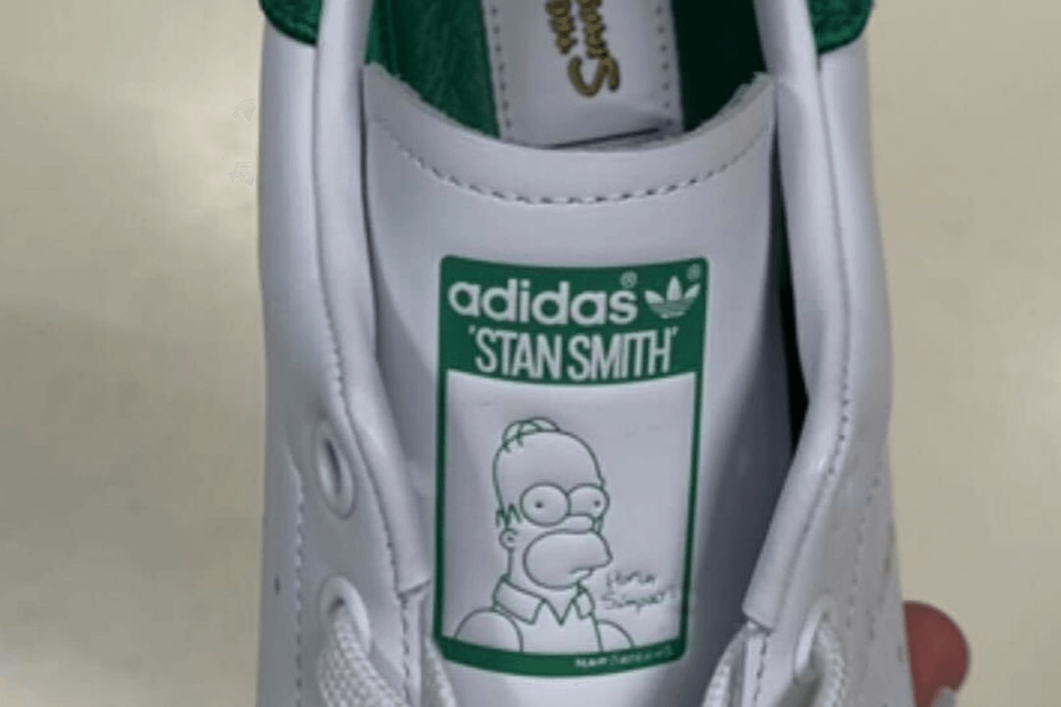 Wird es einen Homer Simpson Stan Smith im Meme-Look geben?