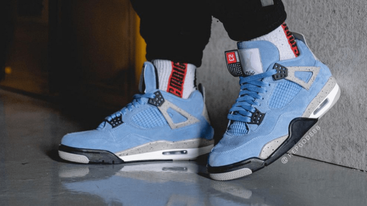 New images from the Air Jordan 4 'UNC'