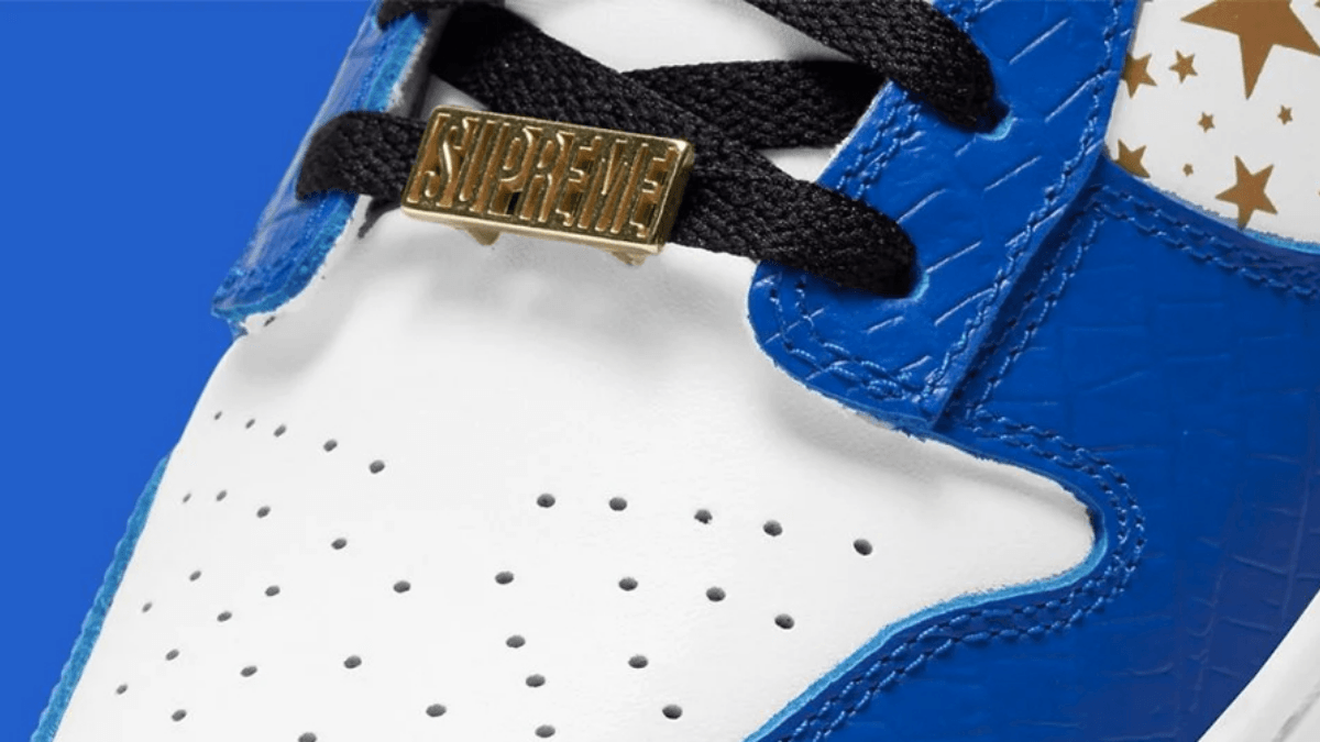 Official images of the Supreme x Nike SB Dunk Low Stars 'Hyper Blue'